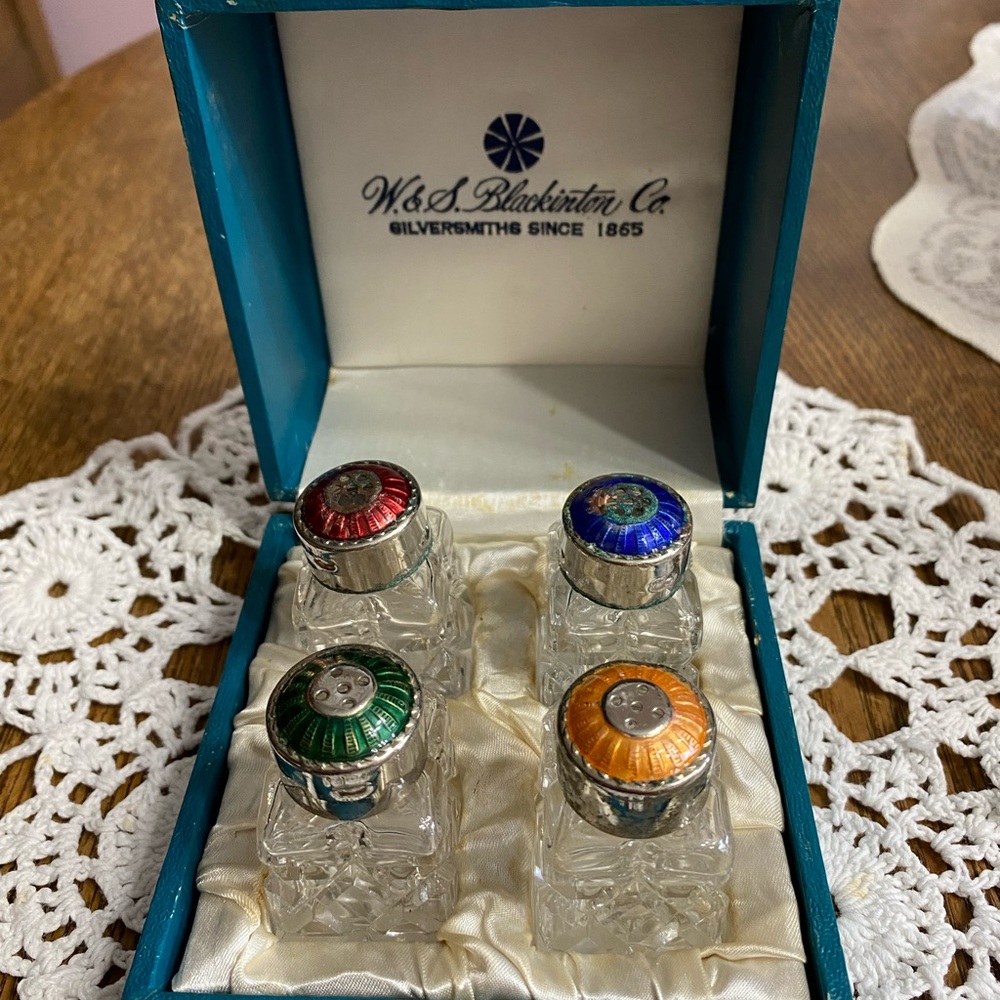 VTG Blackinton Gullloche 4 Set Salt & Pepper Shakers in Original Box